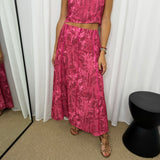 CONJUNTO TOP E SAIA ROSA