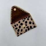 PORTA-MOEDAS BEGE MANCHAS