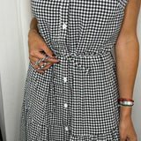 VESTIDO VICHY COM BORDADOS