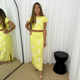 CONJUNTO TOP E SAIA AMARELO COM BORDADOS