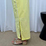 CONJUNTO TOP E SAIA AMARELO COM BORDADOS