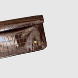 CLUTCH CHOCOLATE