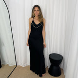 VESTIDO FLUIDO PRETO E DOURADO