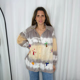CAMISA TIE DYE COM BORDADOS