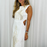 VESTIDO BRANCO BORDADOS COM ABERTURAS