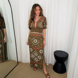 CONJUNTO TOP E SAIA BORDADOS