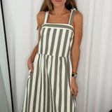 VESTIDO RISCAS BRANCO E CAQUI