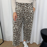 CALÇAS BAGGY ANIMAL PRINT BRANCAS