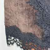 SAIA CURTA CASTANHA COM RENDA