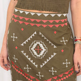 CONJUNTO TOP E SAIA BORDADOS