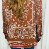 CAMISA FLUIDA CAMEL ESTAMPADO BANDANAS