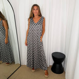 VESTIDO MALHA SEDA PRETO E BRANCO