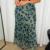 VESTIDO VERDE FOLHAS AZUIS