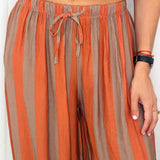 CONJUNTO RISCAS LARANJA E TAUPE