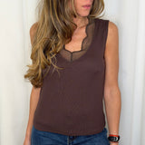 TOP CASTANHO COM RENDA