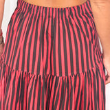 CONJUNTO TOP E SAIA RISCAS