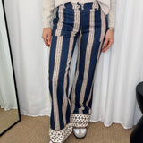 CALÇAS AZUIS ESTAMPADAS