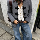 CASACO CINZA COM ALAMARES