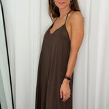 VESTIDO CASTANHO PEDRAS