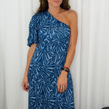 VESTIDO ESTAMPADO ASSIMÉTRICO