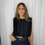 TOP PLISSADO PRETO COM OMBREIRAS