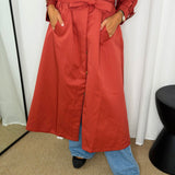 TRENCH COAT TELHA COM GOLA BORDADA