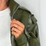 CASACO BIKER GOLA ALTA VERDE SECO