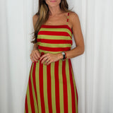 VESTIDO RISCAS CAQUI E CEREJA