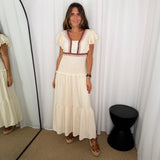 VESTIDO CRU COM DEBROADO