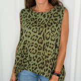 TÚNICA ALINHADA ANIMAL PRINT VERDE