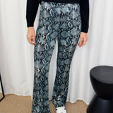 CALÇAS VELUDO COBRA AZUL