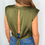 TOP FLUIDO VERDE COM ABERTURA NAS COSTAS