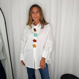 CAMISA BRANCA FLORES