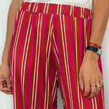 CALÇAS MALHA SEDA ROSA RISCAS