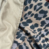 SAIA CURTA ANIMAL PRINT CAMEL