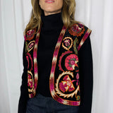 COLETE VELUDO PRETO COM BORDADOS