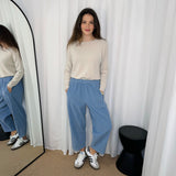 CALÇAS BAGGY BOMBAZINE AZUL CLARO