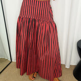 CONJUNTO TOP E SAIA RISCAS