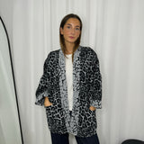 KIMONO ANIMAL PRINT CINZA