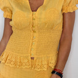 CONJUNTO TOP E SAIA MOSTARDA