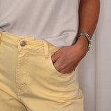 CALÇAS SARJA BUTTER YELLOW