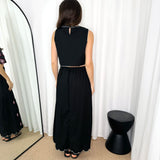 CONJUNTO TOP E SAIA PRETO COM BORDADOS