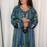 VESTIDO RISCAS E BORDADOS