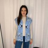 COLETE MALHA AZUL CORNUCÓPIAS