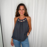 TOP CINZA COM PEDRAS