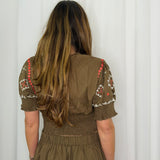 CONJUNTO TOP E SAIA BORDADOS