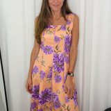 VESTIDO SALMÃO FLORES LILÁS