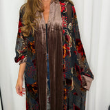 KIMONO COM BORDADOS