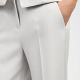 CALÇAS A DIREITO CRU